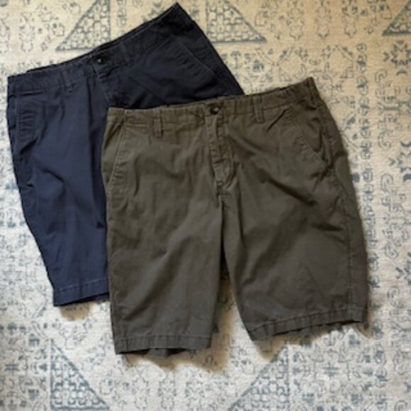 🧡3/15 Bundle x2 Express Classic 10" Inseam Shorts Men's 33 - Picture 1 of 12